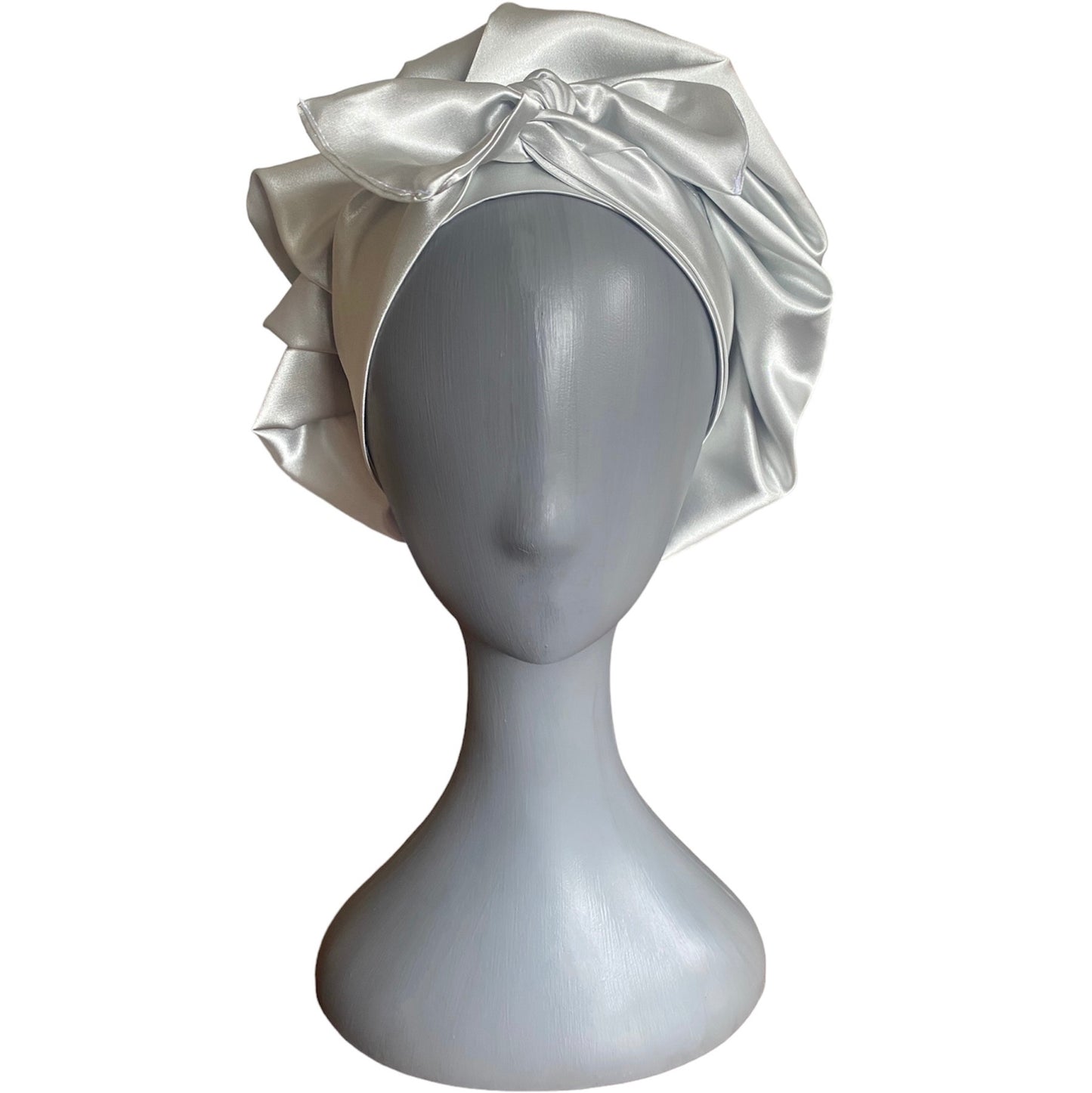 Gorro en Satín Tipo Bonnet